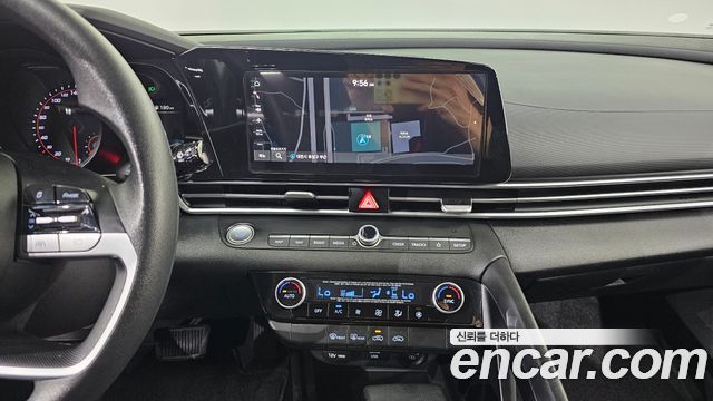 Hyundai AVANTE 2021 — photo 17