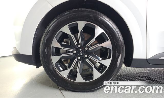 Kia Canival 2023 — photo 5