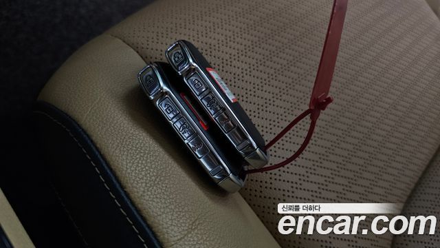Kia Canival 2023 — photo 21