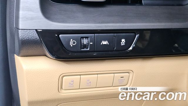 Kia Canival 2023 — photo 26