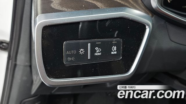 Audi A6 2022 — photo 26