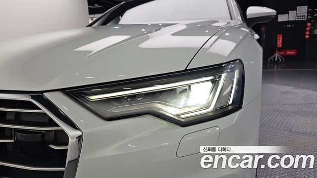 Audi A6 2022 — photo 8