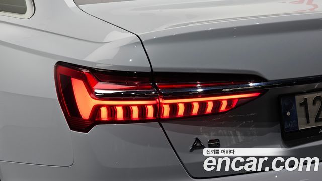 Audi A6 2022 — photo 9
