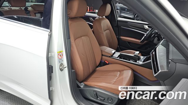 Audi A6 2022 — photo 16