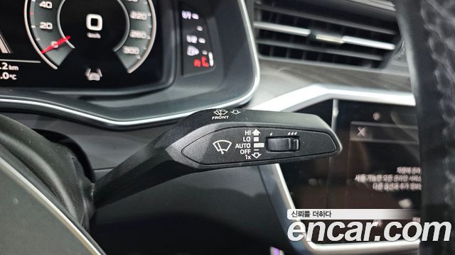 Audi A6 2022 — photo 27