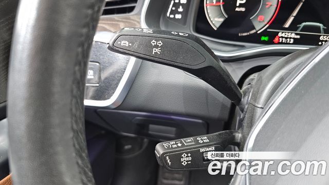 Audi A6 2022 — photo 28