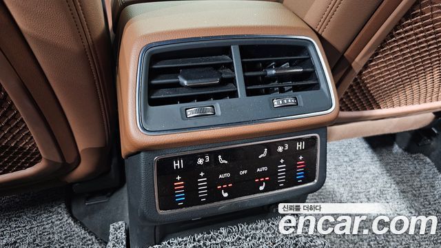 Audi A6 2022 — photo 30
