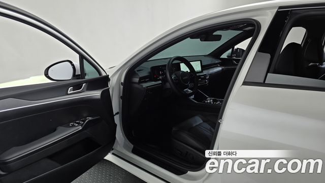 Kia K5 2026 — photo 13