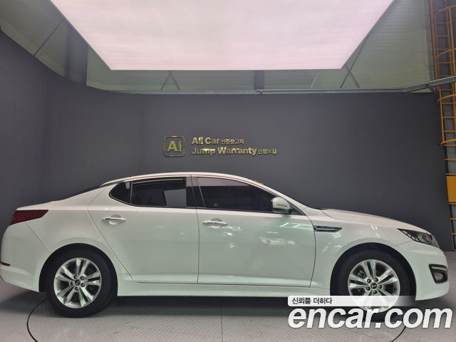 Kia K5 2012 — photo 8