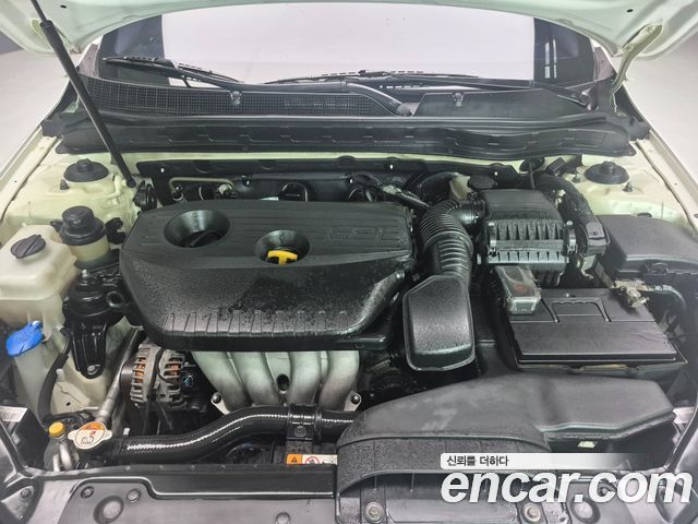Kia K5 2012 — photo 10