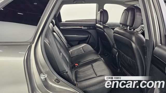 Kia Sorento 2012 — photo 16