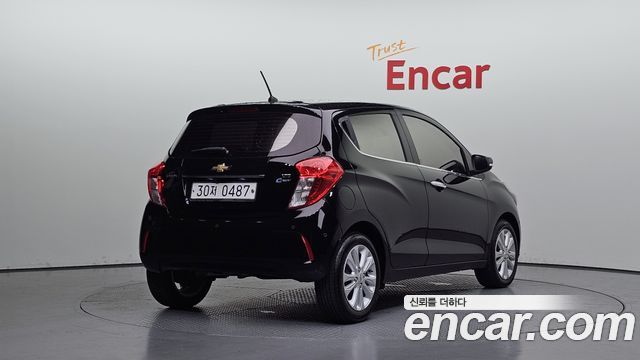 Chevrolet Korea Spark 2017 — photo 2