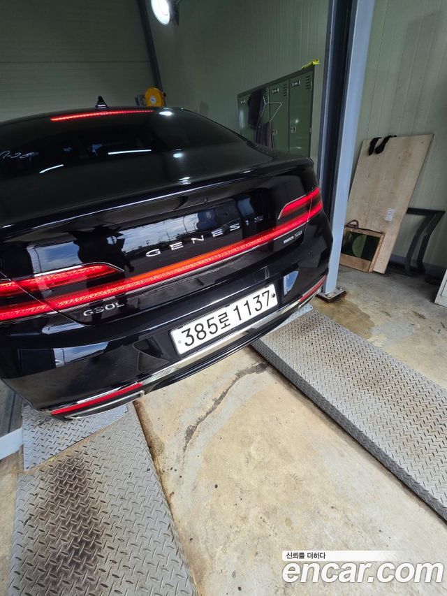 Genesis G90 2019 — photo 2