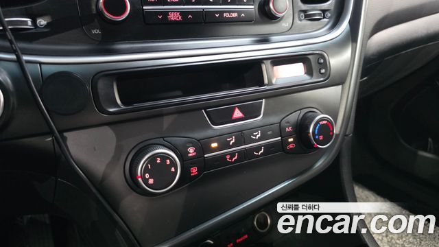 Kia K5 2015 — photo 23
