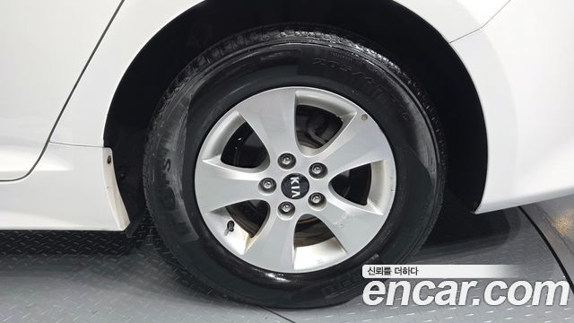 Kia K5 2015 — photo 7