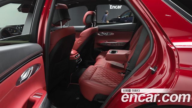 Genesis GV70 2024 — photo 18