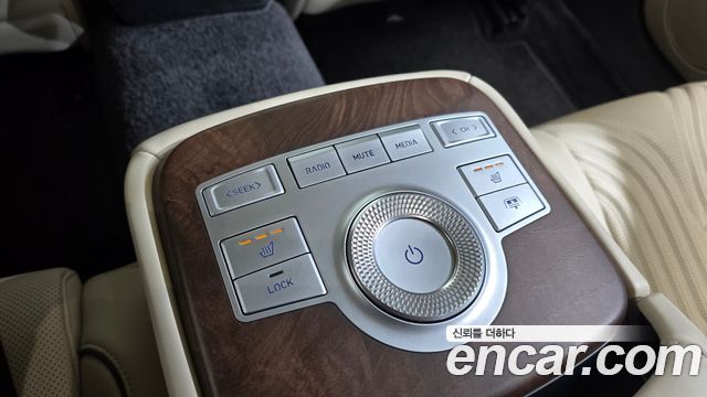 Genesis G80 2021 — photo 18