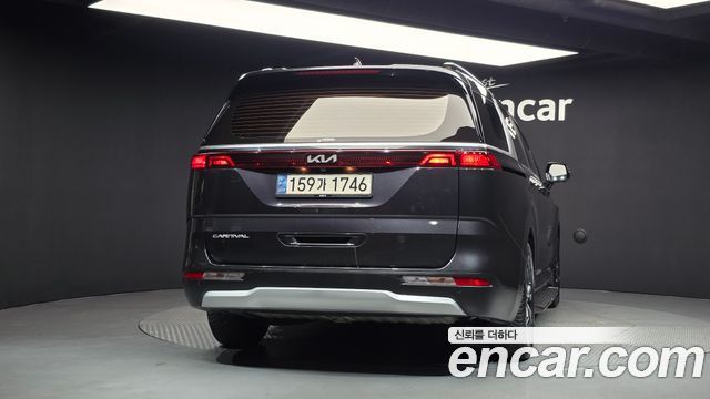 Kia Canival 2022 — photo 4