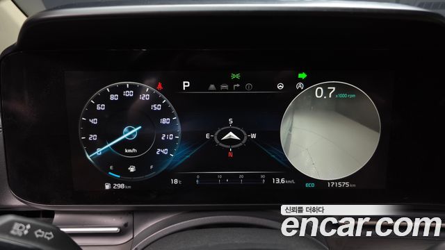 Kia Canival 2022 — photo 8