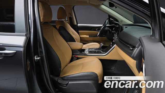 Kia Canival 2022 — photo 11