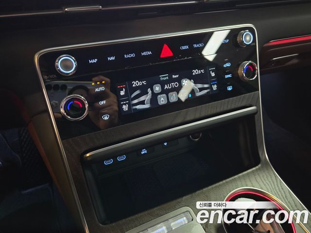 Genesis GV80 2024 — photo 15