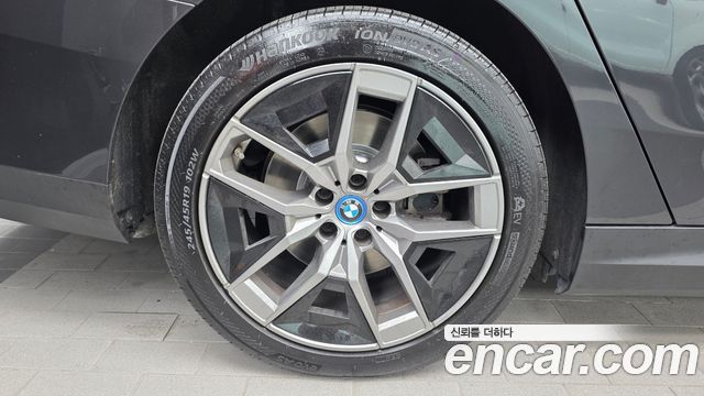 BMW i5 2024 — photo 5