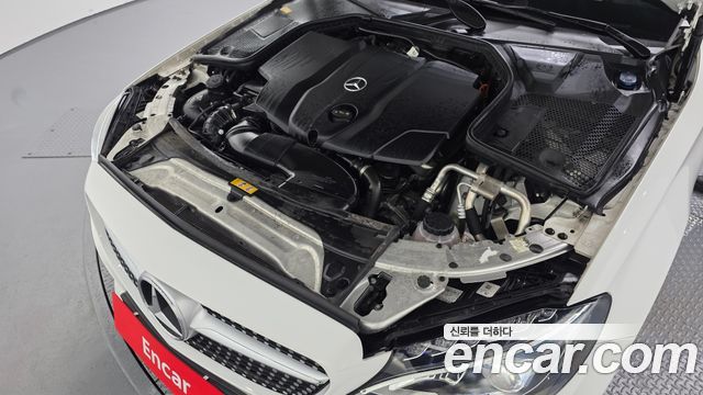 Mercedes-Benz C-Class 2017 — photo 6
