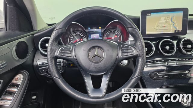 Mercedes-Benz C-Class 2017 — photo 13