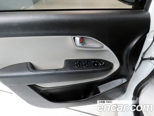 Kia RAY 2022 — photo 12