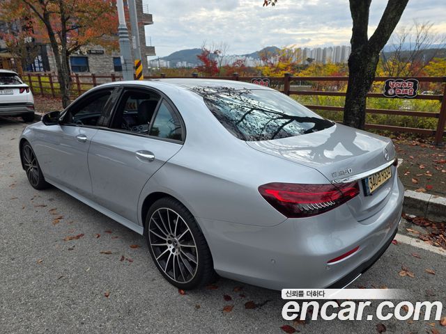 Mercedes-Benz E-Class 2023 — photo 2