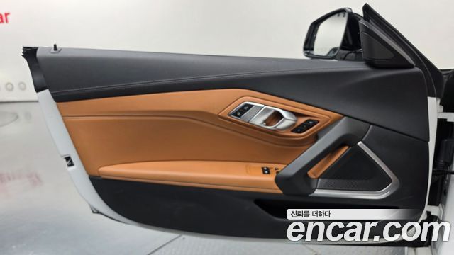 BMW Z4 2019 — photo 15