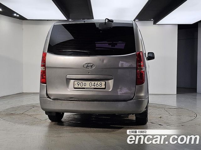 Hyundai Starex 2016 — photo 3
