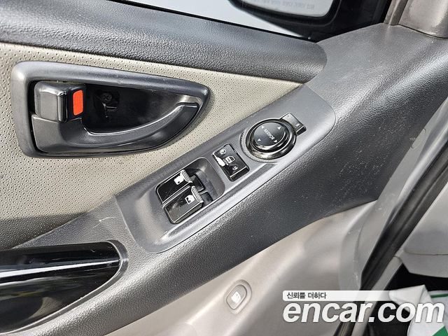 Hyundai Starex 2016 — photo 9
