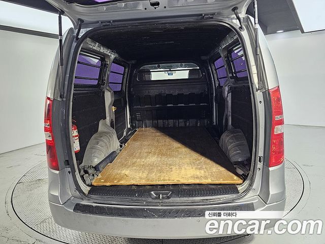 Hyundai Starex 2016 — photo 19