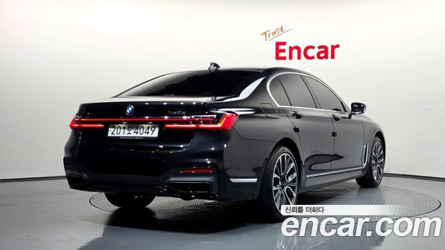 BMW 7-Series 2021 — photo 2