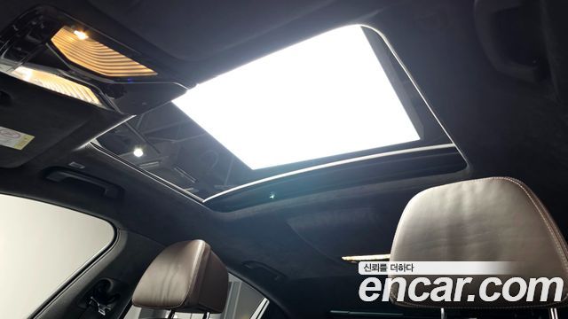 BMW 7-Series 2021 — photo 11