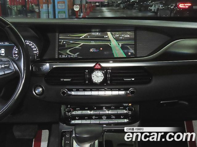 Genesis EQ900 2016 — photo 11
