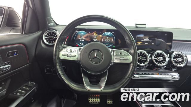 Mercedes-Benz EQB 2022 — photo 18