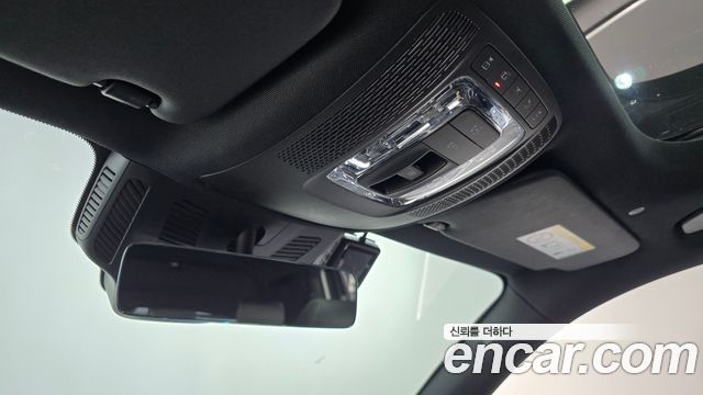 Mercedes-Benz EQB 2022 — photo 26