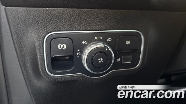 Mercedes-Benz EQB 2022 — photo 27