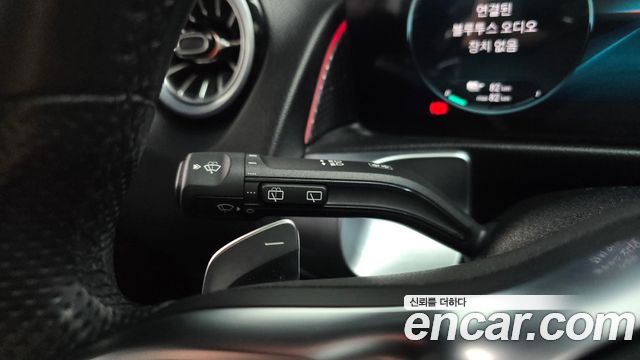 Mercedes-Benz EQB 2022 — photo 28