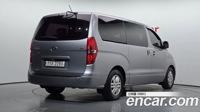 Hyundai Starex 2016 — photo 2