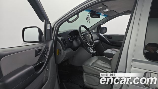 Hyundai Starex 2016 — photo 13