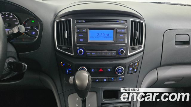 Hyundai Starex 2016 — photo 23