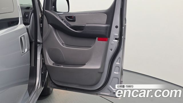 Hyundai Starex 2016 — photo 15