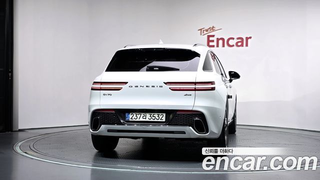 Genesis GV70 2021 — photo 4