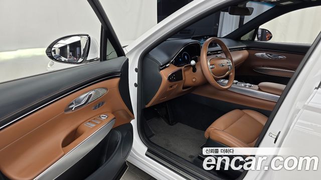 Genesis GV70 2021 — photo 13