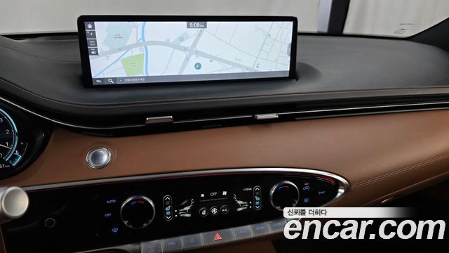 Genesis GV70 2021 — photo 19