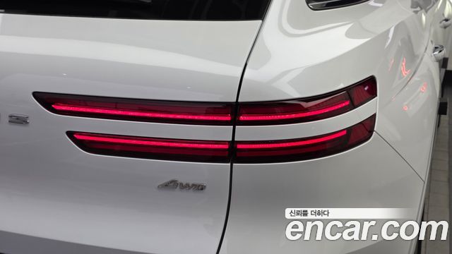Genesis GV70 2021 — photo 9