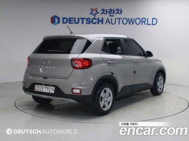 Hyundai Venue 2020 — photo 2